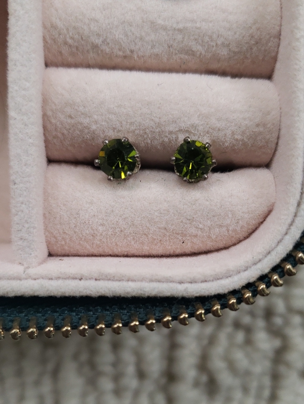 Classic Emerald Green Crystal Stud Earrings